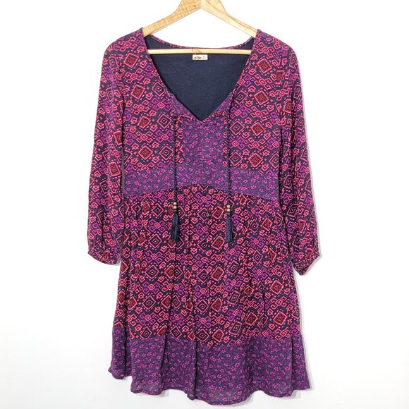 Hollister Geometric Patterned A-Line Mini Dress Long Sleeve Black Pink Boho XS - Picture 1 of 12